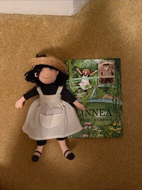 Linnea in Monet’s Garden book and doll